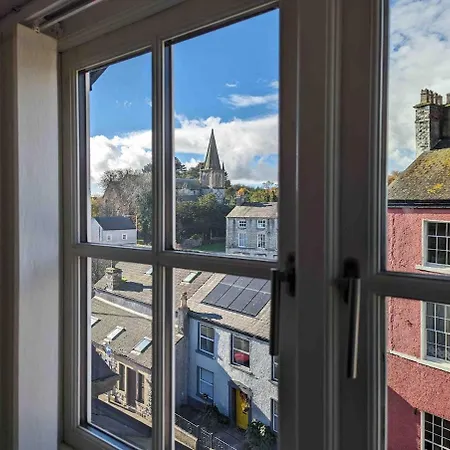 4 Bedroom House, Casa de Férias Ulverston