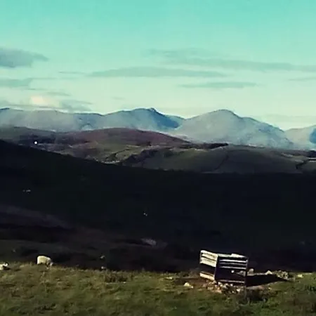 Сasa de vacaciones 4 Bedroom House, *